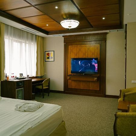 City Hotel Μπισκέκ Εξωτερικό φωτογραφία