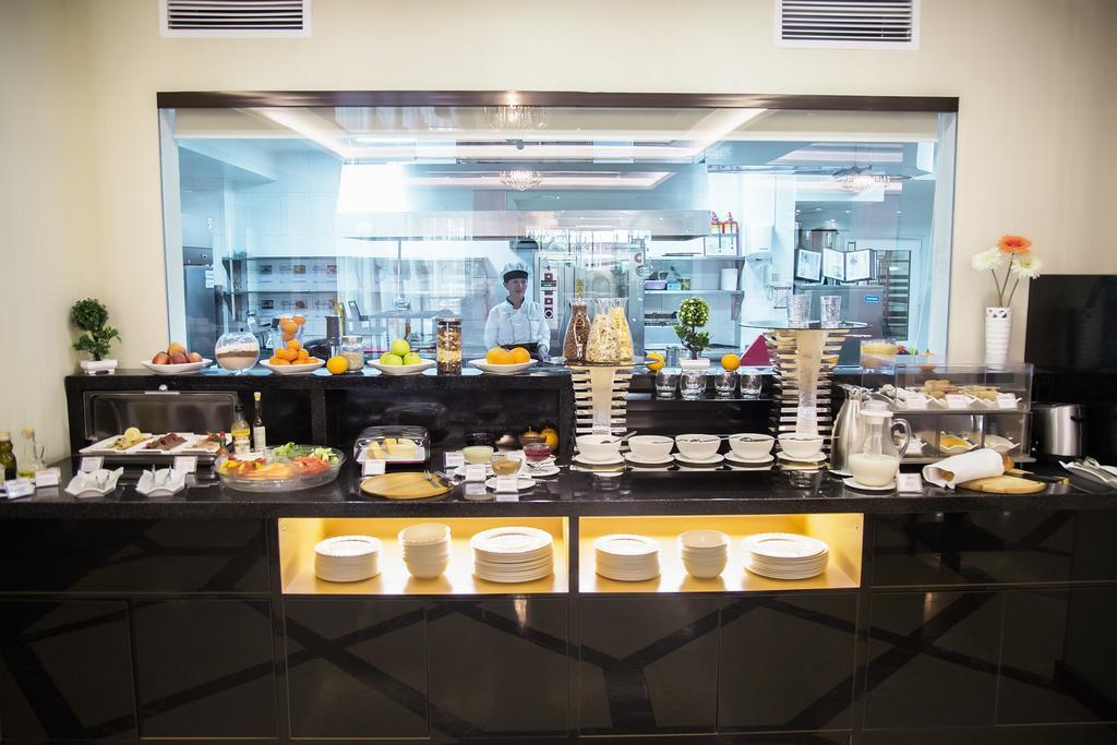 City Hotel Μπισκέκ Εξωτερικό φωτογραφία