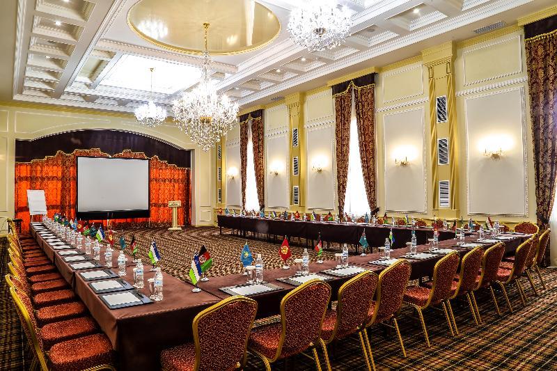 City Hotel Μπισκέκ Εξωτερικό φωτογραφία