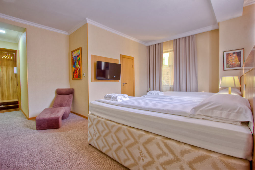 City Hotel Μπισκέκ Εξωτερικό φωτογραφία