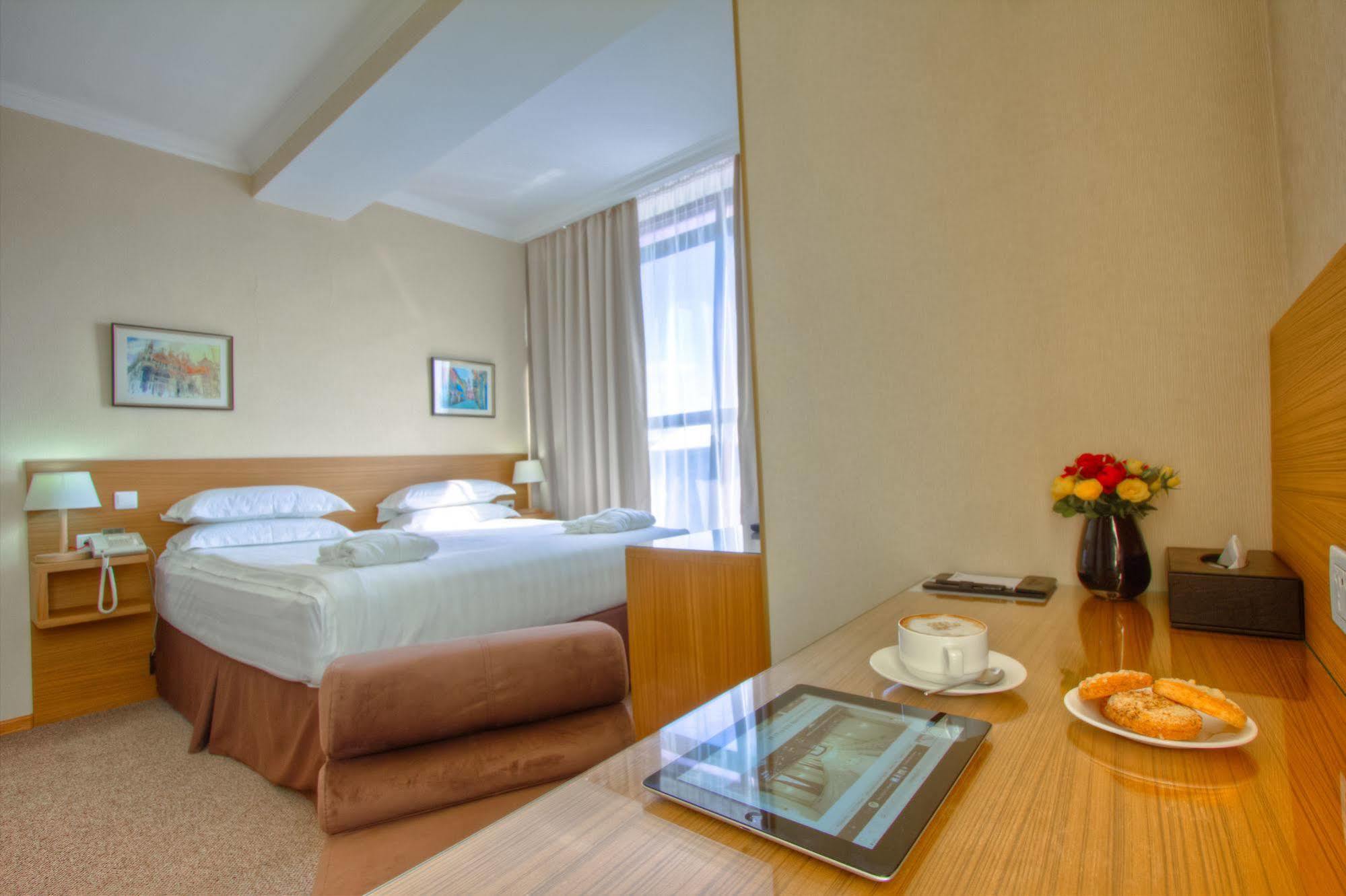 City Hotel Μπισκέκ Εξωτερικό φωτογραφία