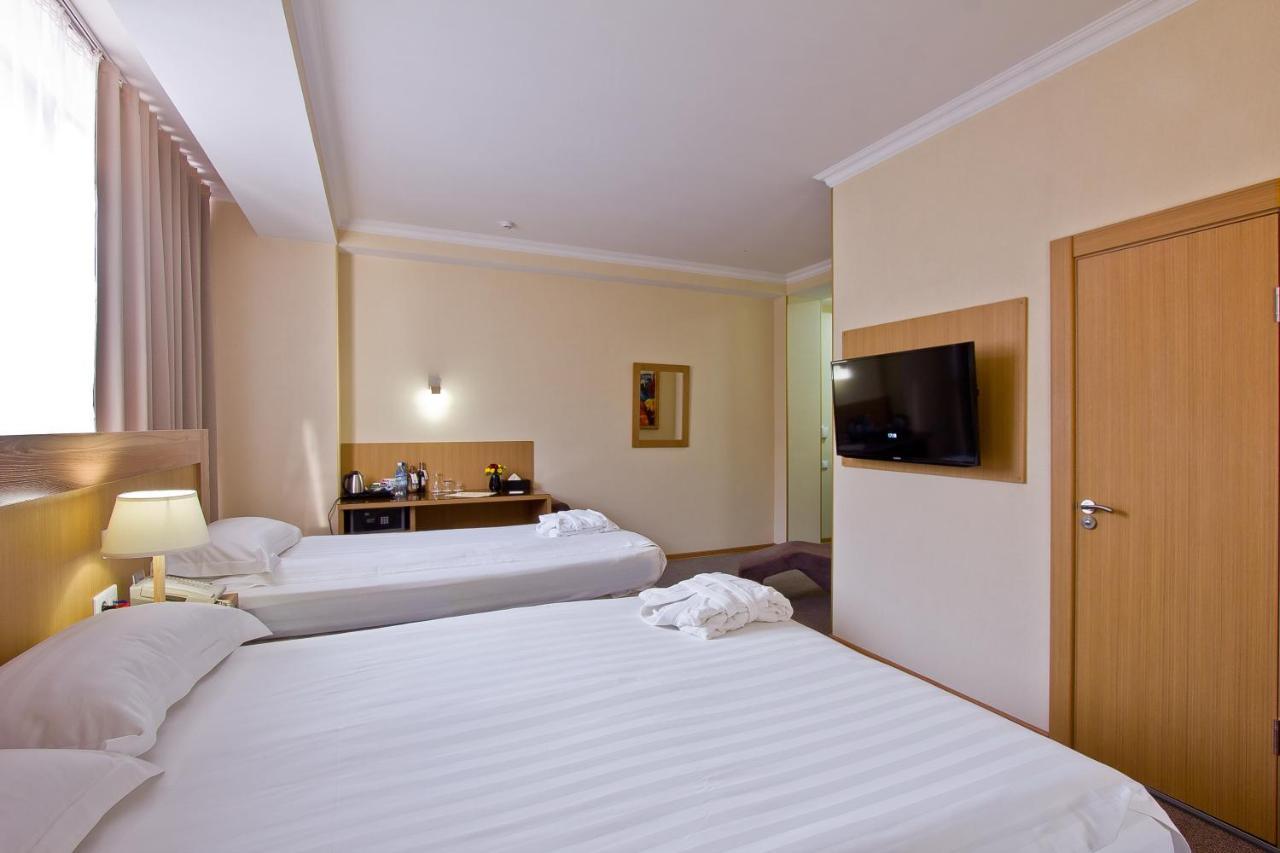 City Hotel Μπισκέκ Εξωτερικό φωτογραφία